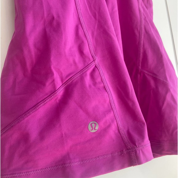 Lululemon - Picture 2 of 5